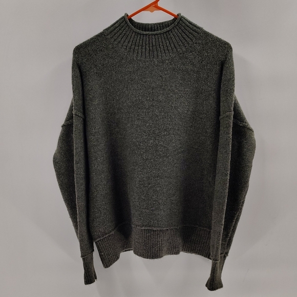 Universal Thread Pullover Sweater Cowl Neck Green Long Sleeve Size Medium - Picture 1 of 7